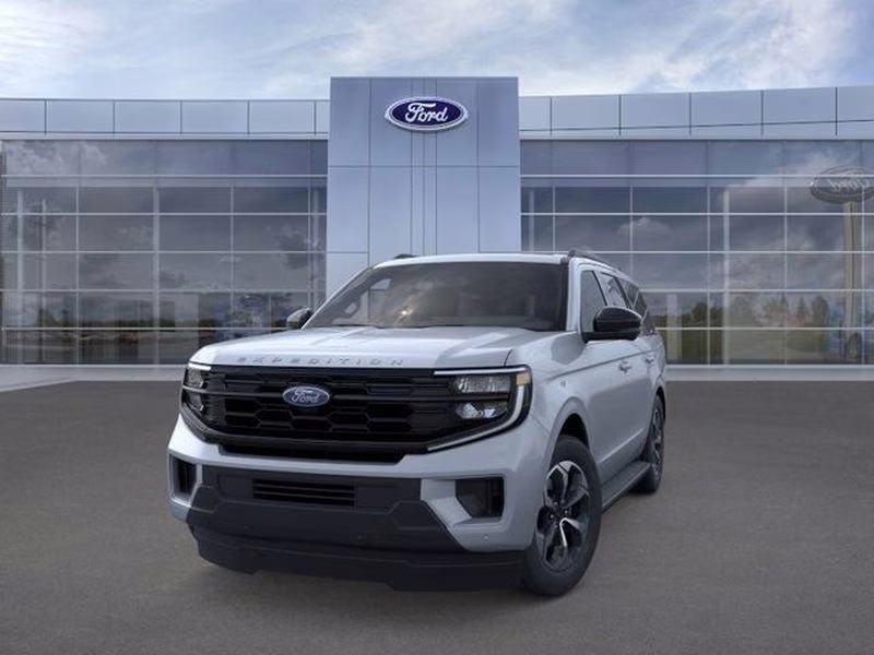 2026 Glacier Gray Metallic Tri-Coat Ford Expedition Active RWD SUV