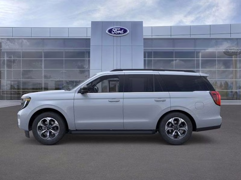 2026 Glacier Gray Metallic Tri-Coat Ford Expedition Active RWD SUV