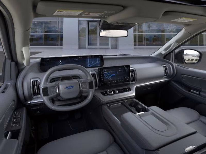 2026 Glacier Gray Metallic Tri-Coat Ford Expedition Active RWD SUV