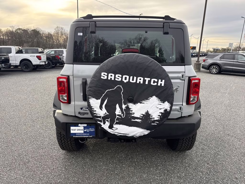 2026 Avalanche Gray Ford Bronco Base 4X4 SUV