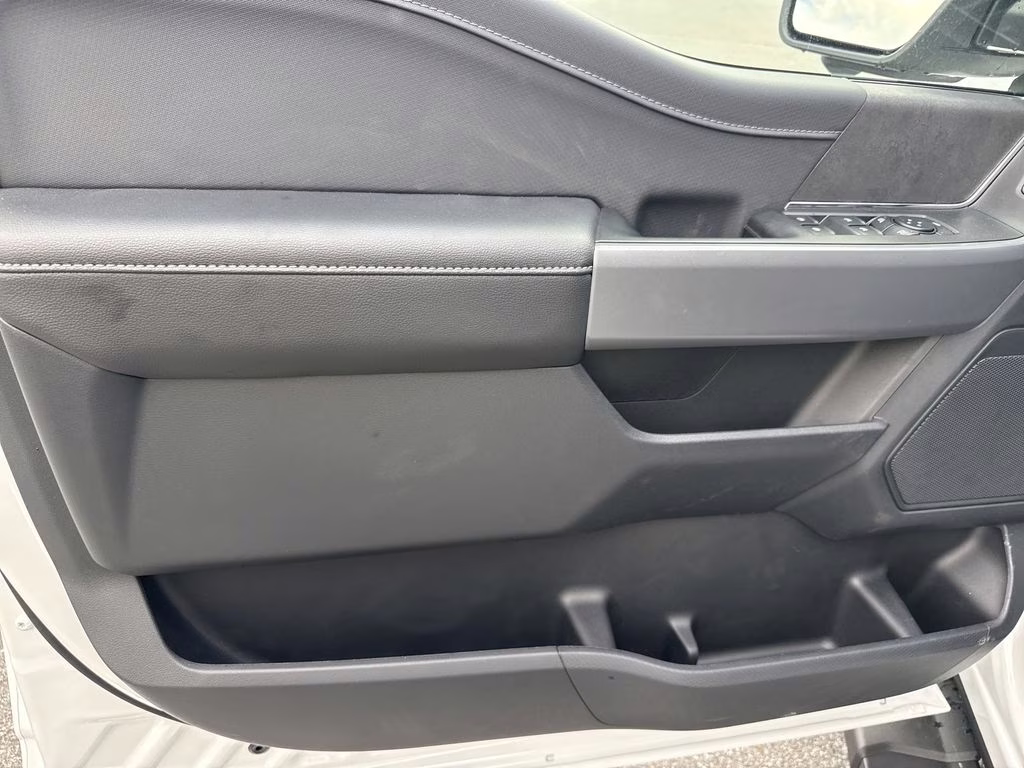 2026 Oxford White Ford F-150 XLT 4X4 Truck