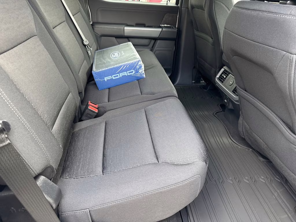 2026 Oxford White Ford F-150 XLT 4X4 Truck