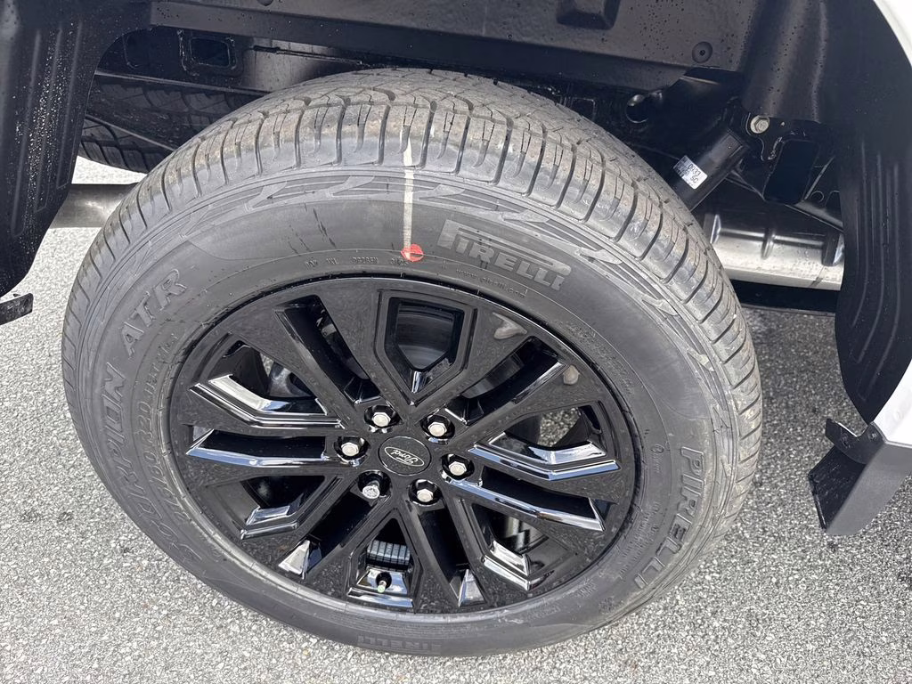 2026 Oxford White Ford F-150 XLT 4X4 Truck