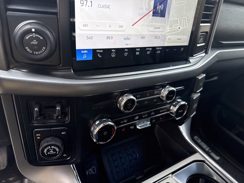 2026 Oxford White Ford F-150 XLT 4X4 Truck