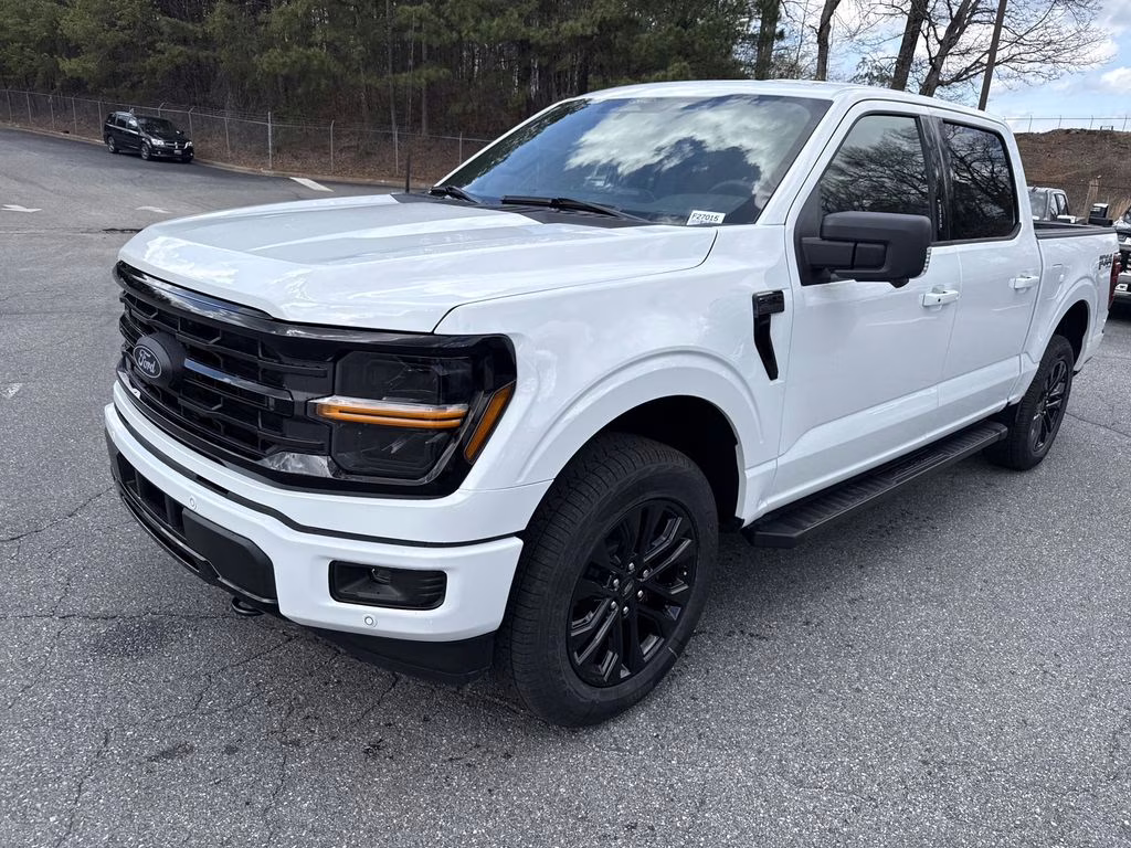 2026 Oxford White Ford F-150 XLT 4X4 Truck