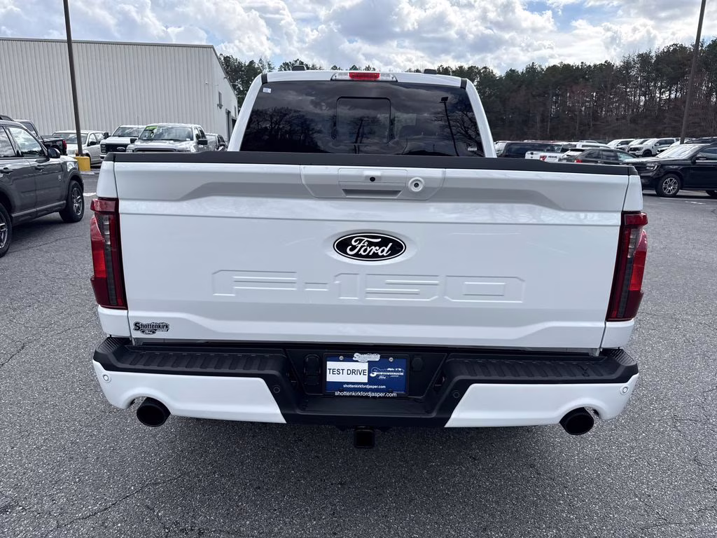 2026 Oxford White Ford F-150 XLT 4X4 Truck