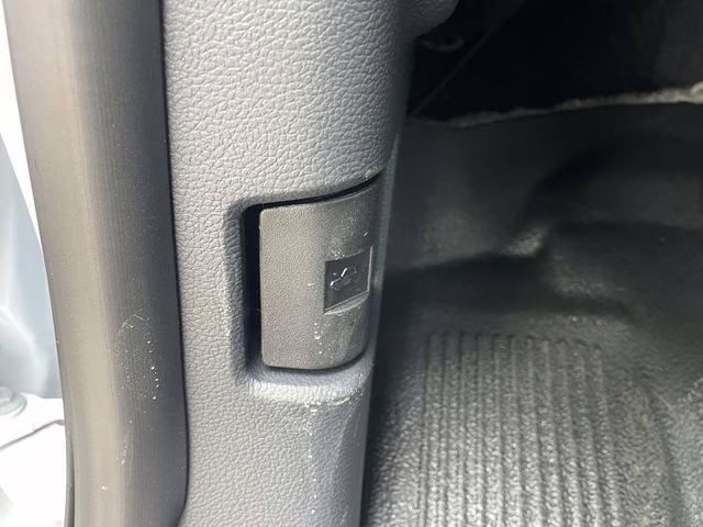 2026 Oxford White Ford Super Duty F-450 DRW XL RWD Chassis