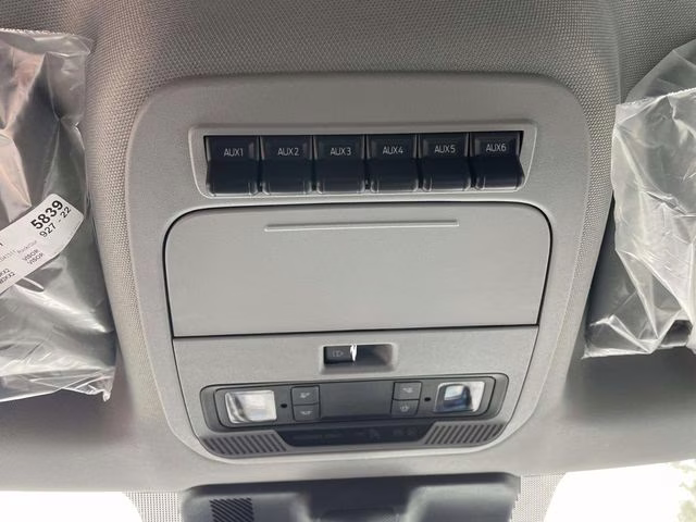 2026 Oxford White Ford Super Duty F-450 DRW XL RWD Chassis