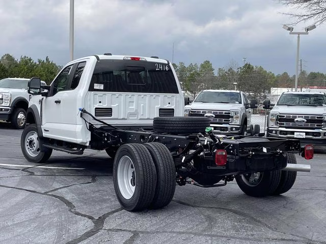 2026 Oxford White Ford Super Duty F-450 DRW XL 4X4 Chassis