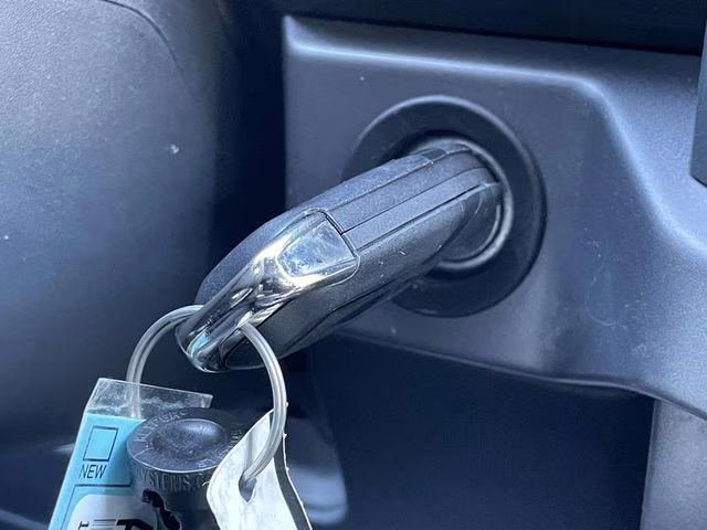 2026 Avalanche Ford F-150 XLT 4X4 Truck