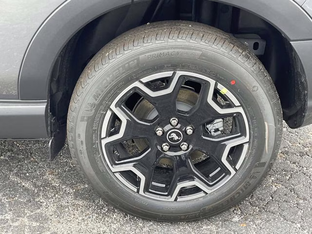 2026 Gray Metallic Ford Bronco Sport Outer Banks 4X4 SUV