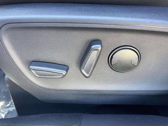 2026 White Metallic Ford Bronco Sport Outer Banks 4X4 SUV