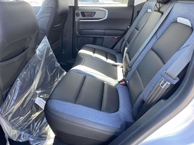 2026 White Metallic Ford Bronco Sport Outer Banks 4X4 SUV