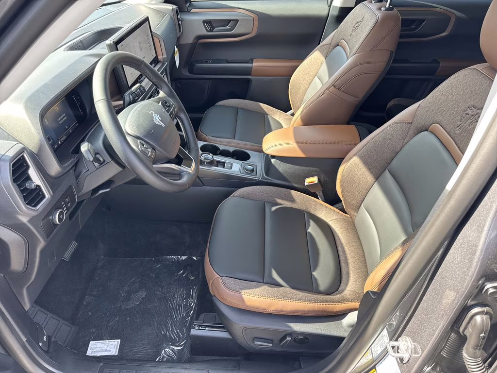 2026 Gray Metallic Ford Bronco Sport Outer Banks 4X4 SUV