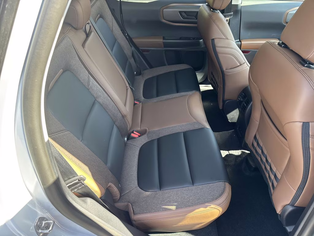 2026 White Metallic Ford Bronco Sport Outer Banks 4X4 SUV