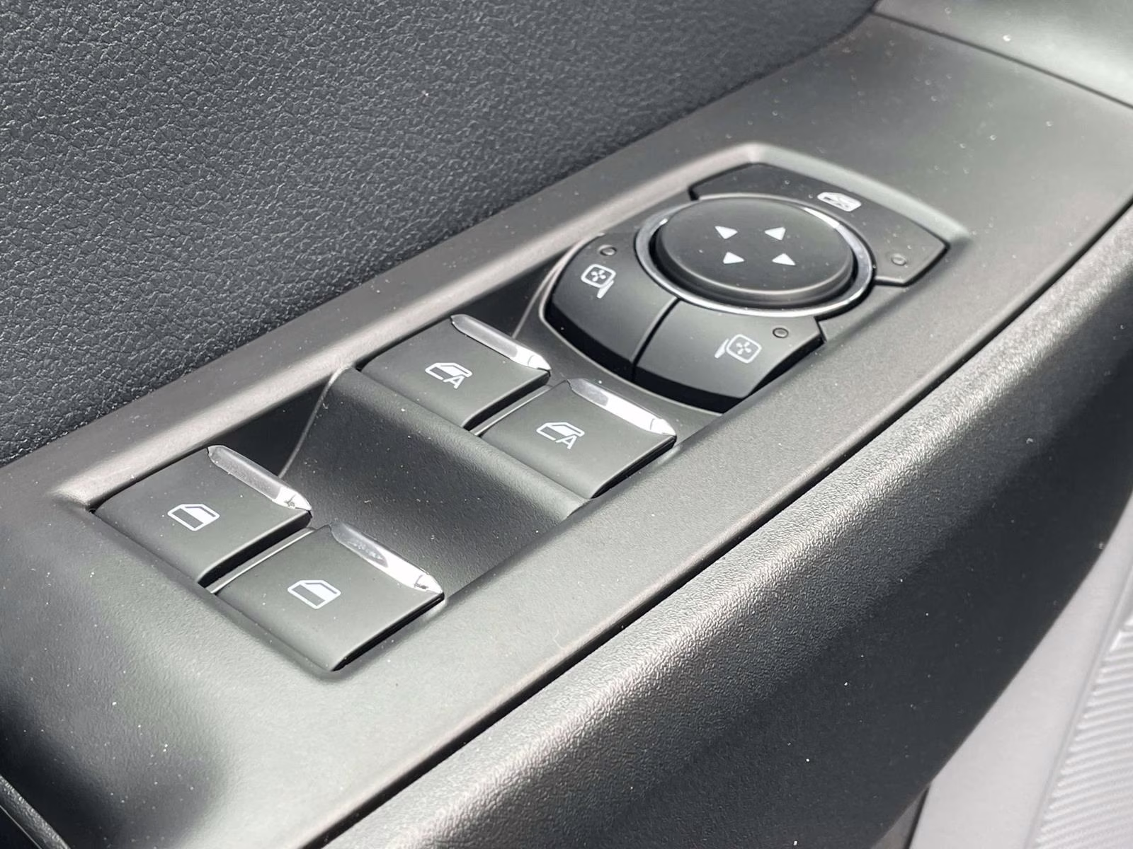 2026 Oxford White Ford Super Duty F-450 DRW XL RWD Chassis