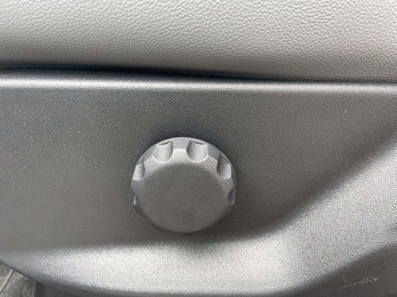 2026 Oxford White Ford Super Duty F-450 DRW XL RWD Chassis