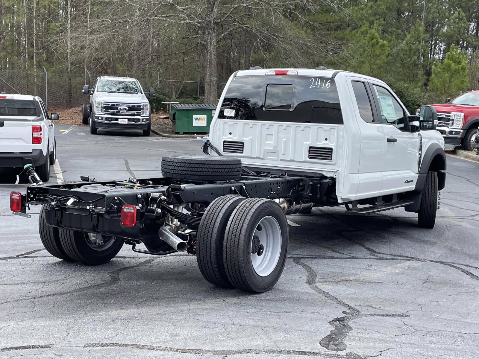 2026 Oxford White Ford Super Duty F-450 DRW XL 4X4 Chassis