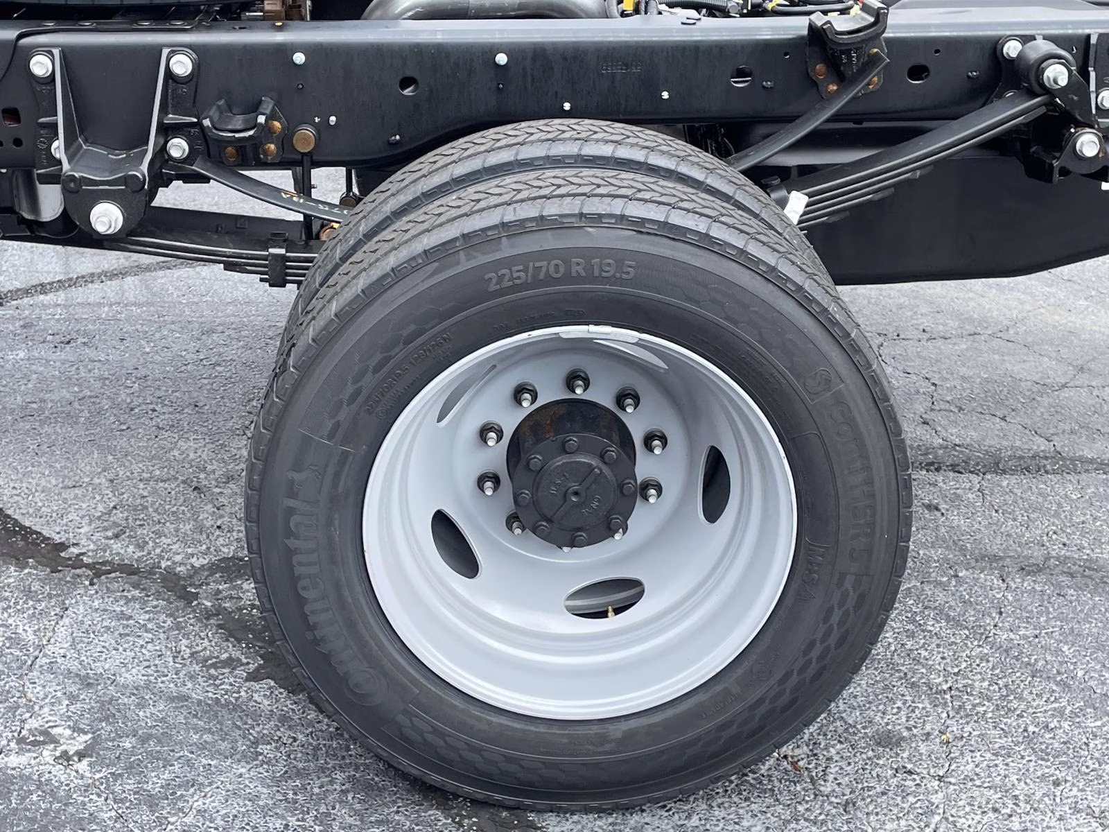 2026 Oxford White Ford Super Duty F-450 DRW XL 4X4 Chassis