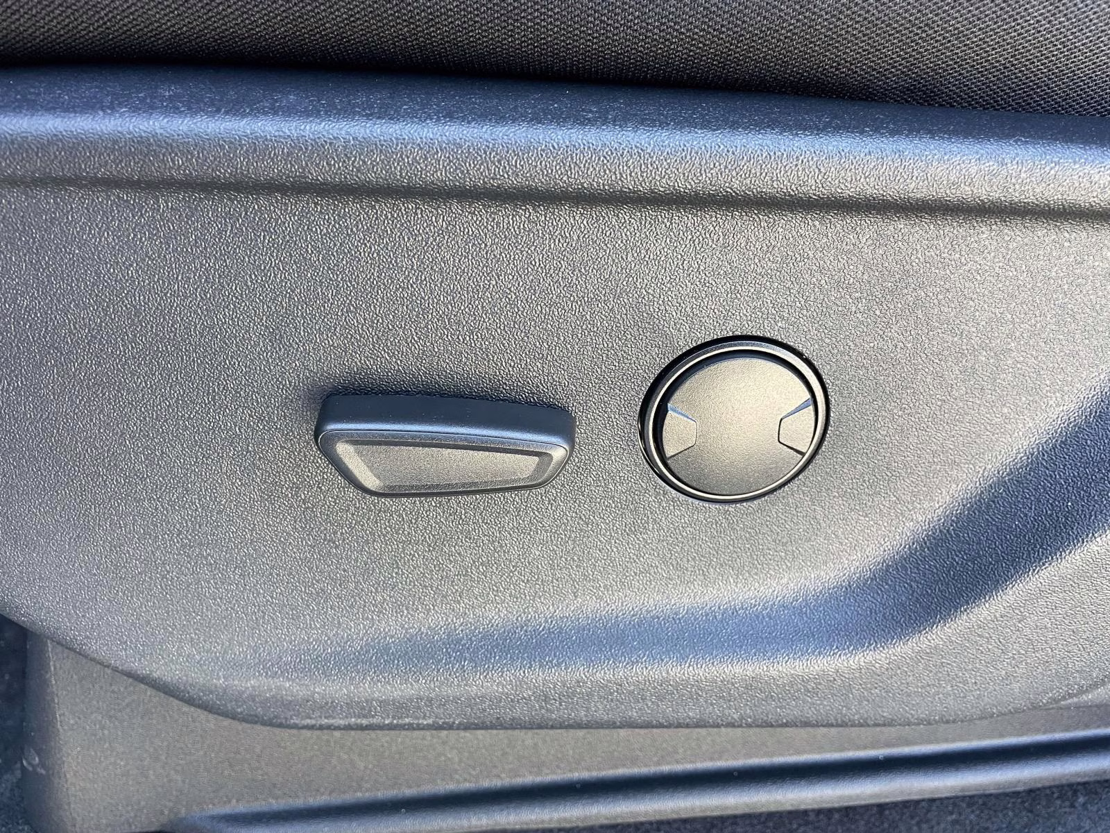 2026 Avalanche Ford F-150 XLT 4X4 Truck