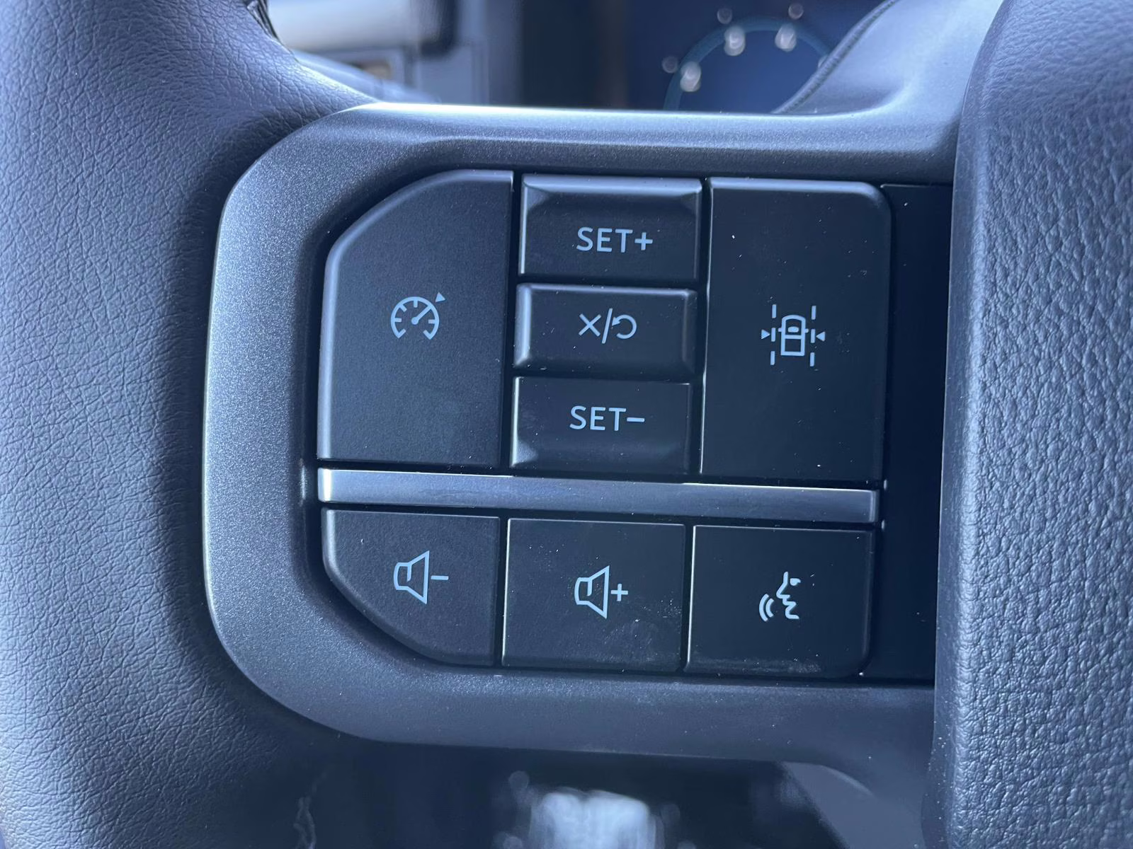 2026 Avalanche Ford F-150 XLT 4X4 Truck