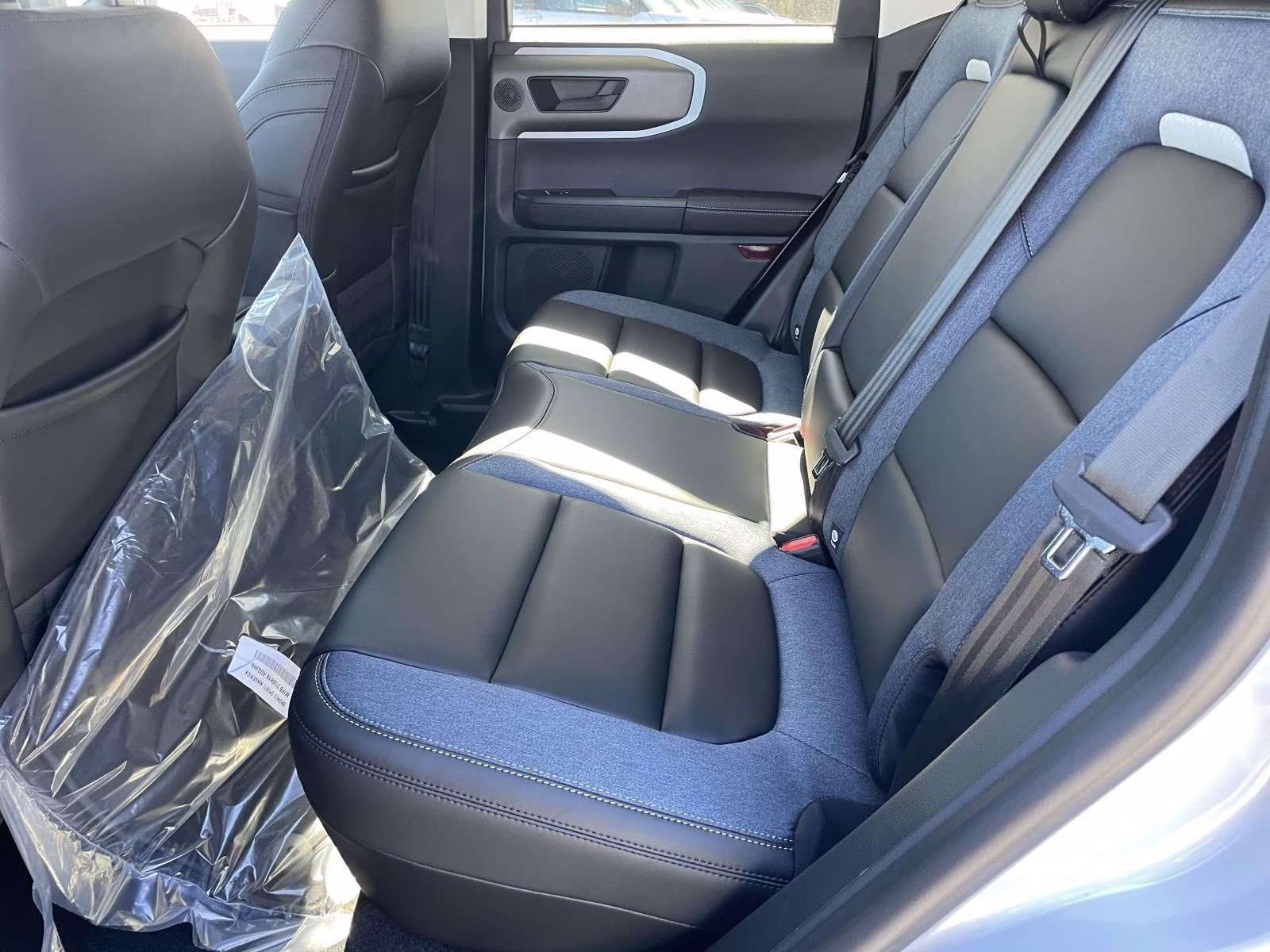 2026 White Metallic Ford Bronco Sport Outer Banks 4X4 SUV