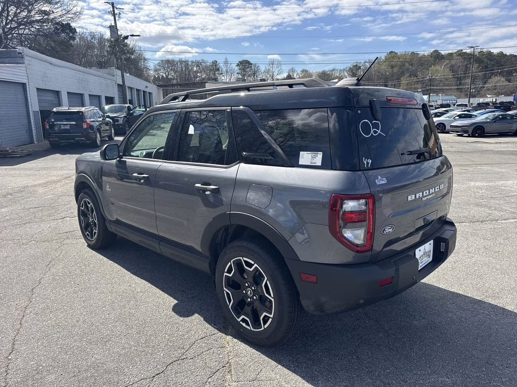 2026 Gray Metallic Ford Bronco Sport Outer Banks 4X4 SUV
