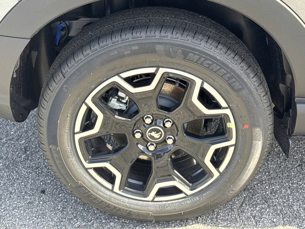 2026 Gray Metallic Ford Bronco Sport Outer Banks 4X4 SUV