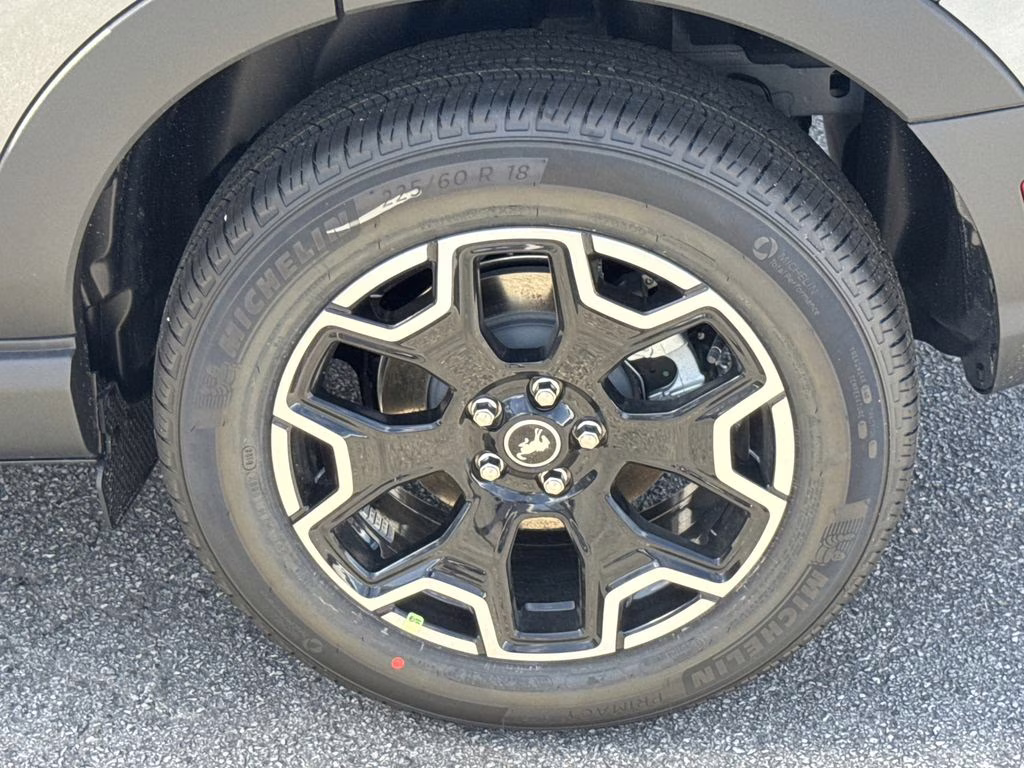 2026 Gray Metallic Ford Bronco Sport Outer Banks 4X4 SUV