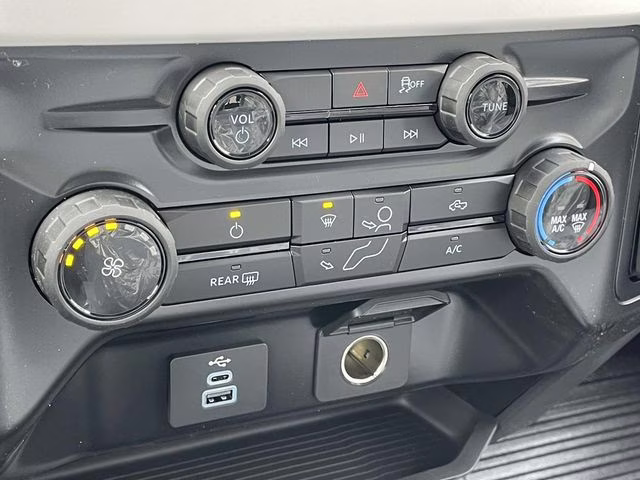 2026 Oxford White Ford Super Duty F-450 DRW XL 4X4 Chassis