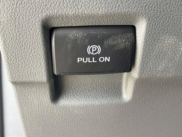 2026 Avalanche Ford Super Duty F-250 SRW XL 4X4 Truck