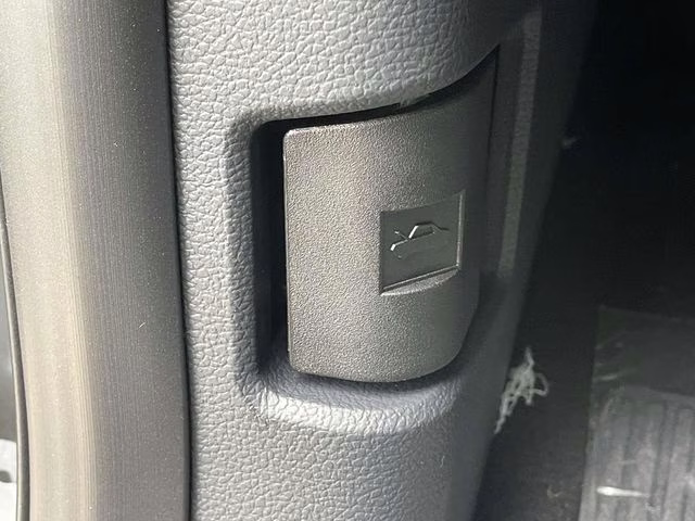 2026 Avalanche Ford Super Duty F-250 SRW XL 4X4 Truck