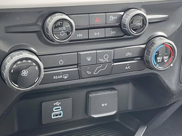 2026 Avalanche Ford Super Duty F-250 SRW XL 4X4 Truck