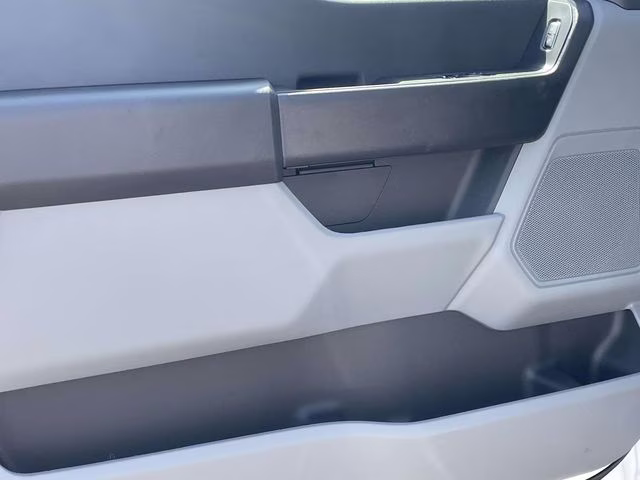 2026 Oxford White Ford Super Duty F-350 DRW XL RWD Truck