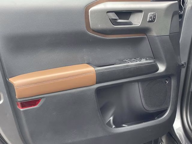 2026 Gray Metallic Ford Bronco Sport Outer Banks 4X4 SUV