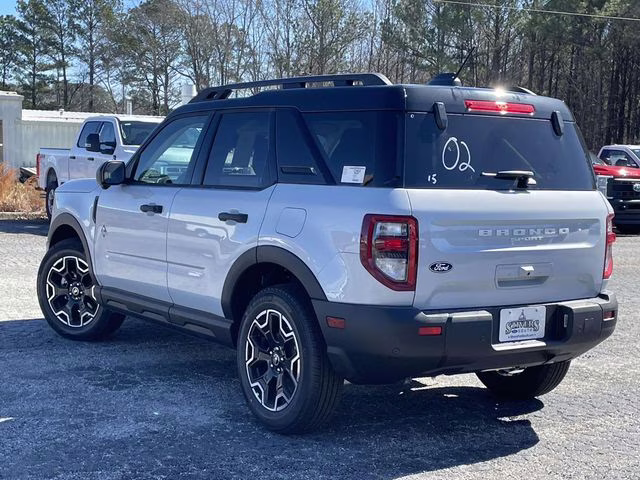 2026 White Metallic Ford Bronco Sport Outer Banks 4X4 SUV