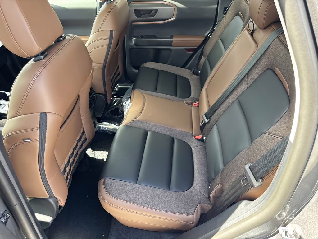 2026 Gray Metallic Ford Bronco Sport Outer Banks 4X4 SUV