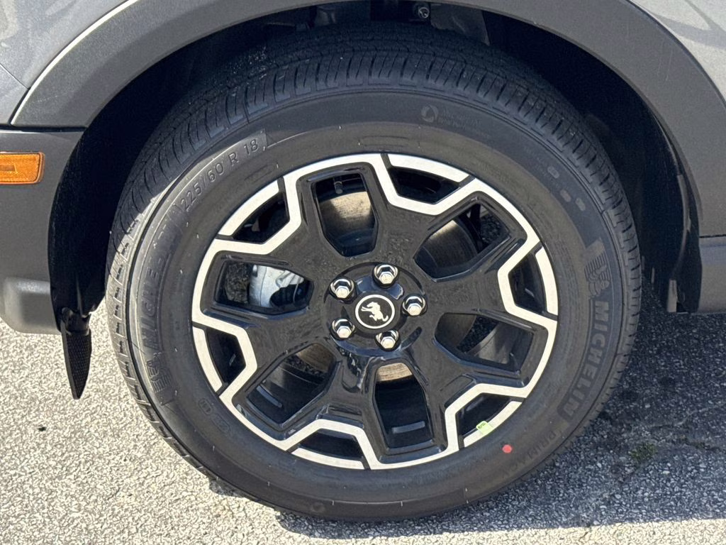 2026 Gray Metallic Ford Bronco Sport Outer Banks 4X4 SUV