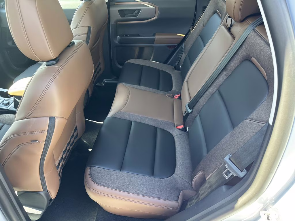 2026 White Metallic Ford Bronco Sport Outer Banks 4X4 SUV