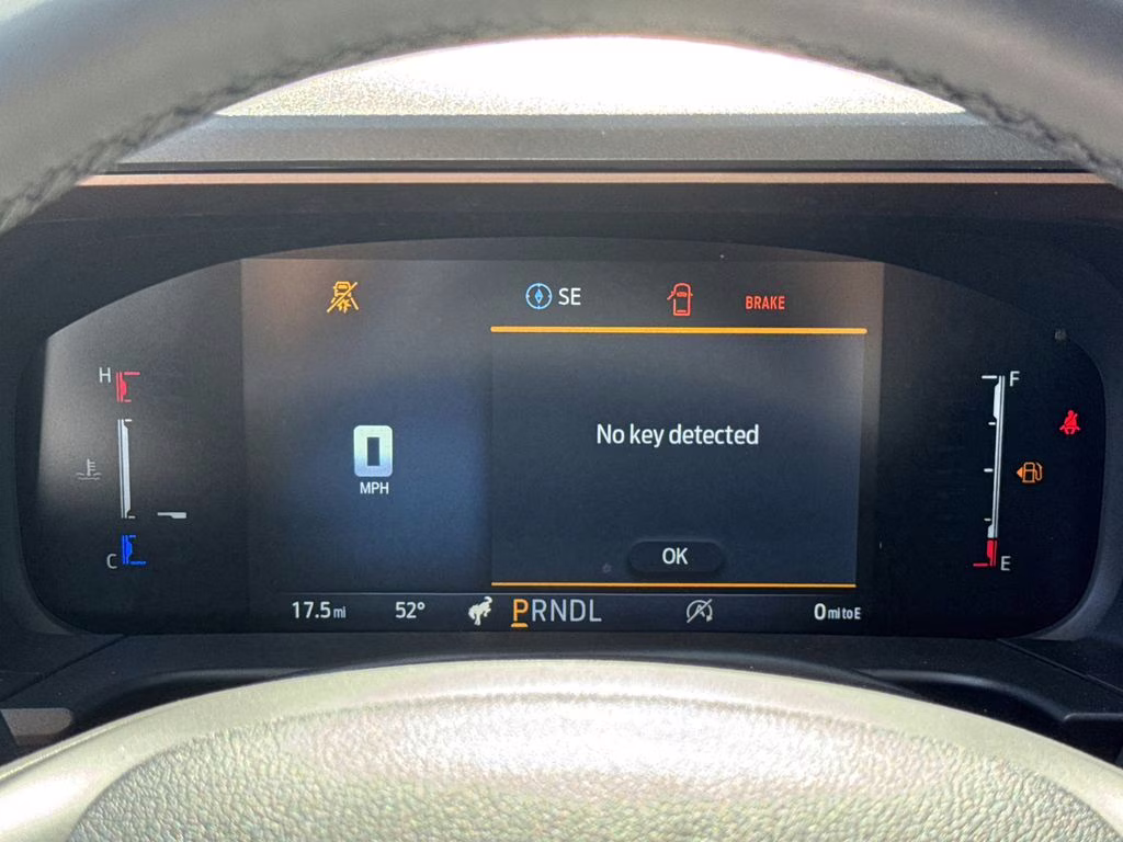 2026 White Metallic Ford Bronco Sport Outer Banks 4X4 SUV