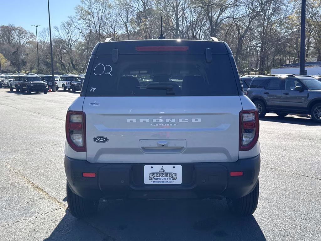 2026 White Metallic Ford Bronco Sport Outer Banks 4X4 SUV