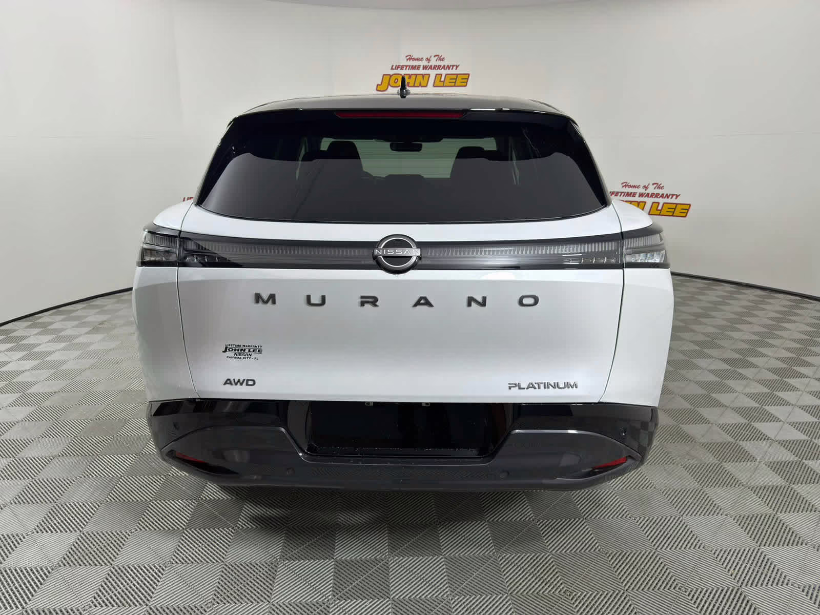 2026 Everest White Pearl Tricoat/Super Black Nissan Murano Platinum AWD SUV