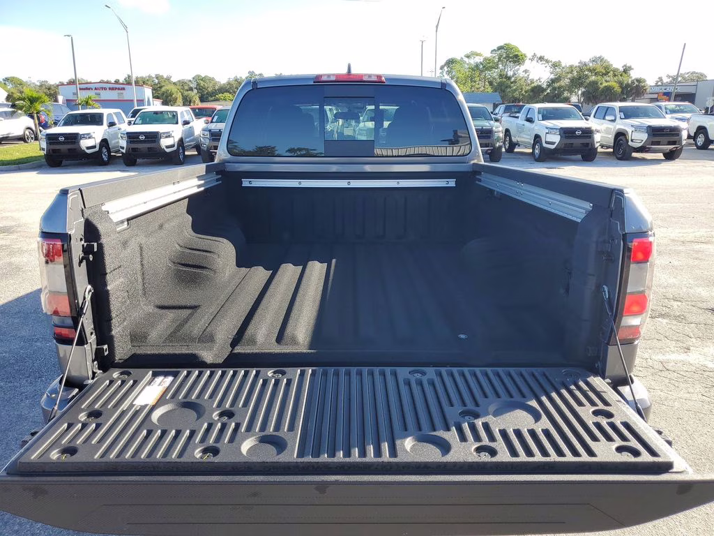 2026 Gun Metallic Nissan Frontier PRO-4X 4X4 Truck