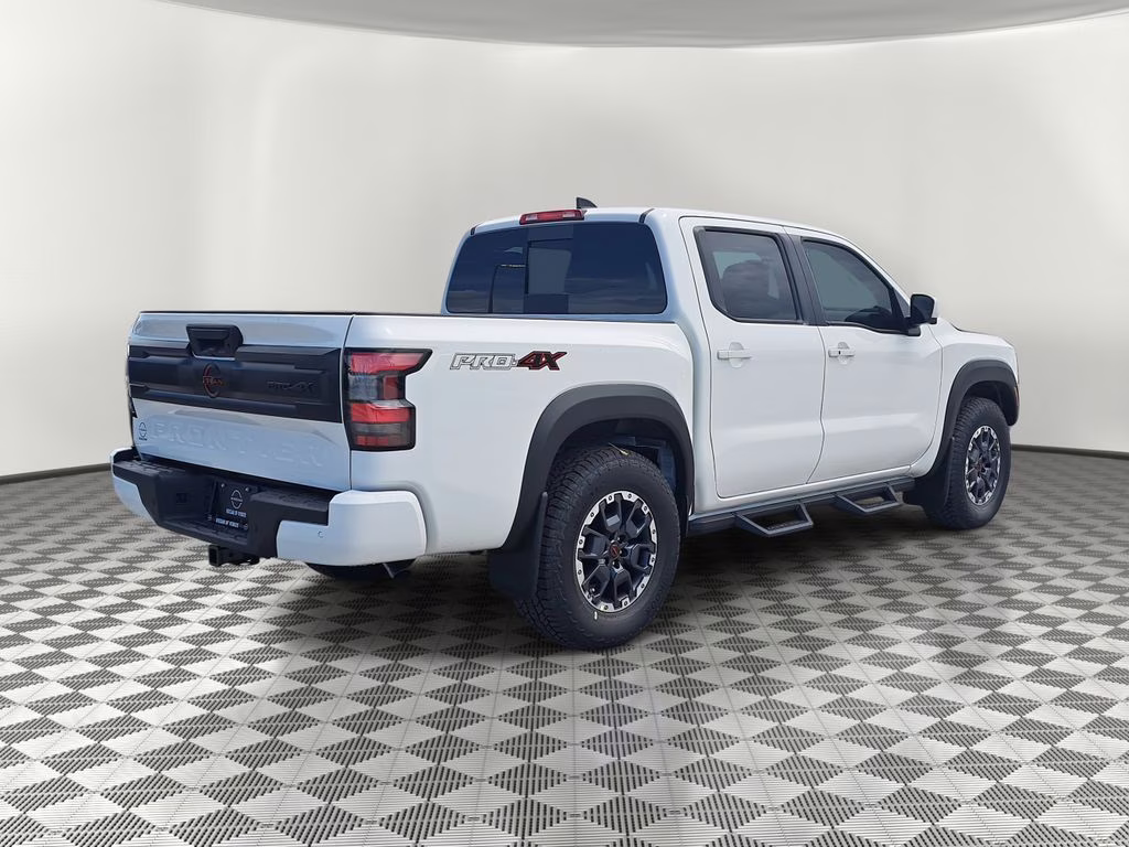 2026 Glacier White Nissan Frontier PRO-4X 4X4 Truck