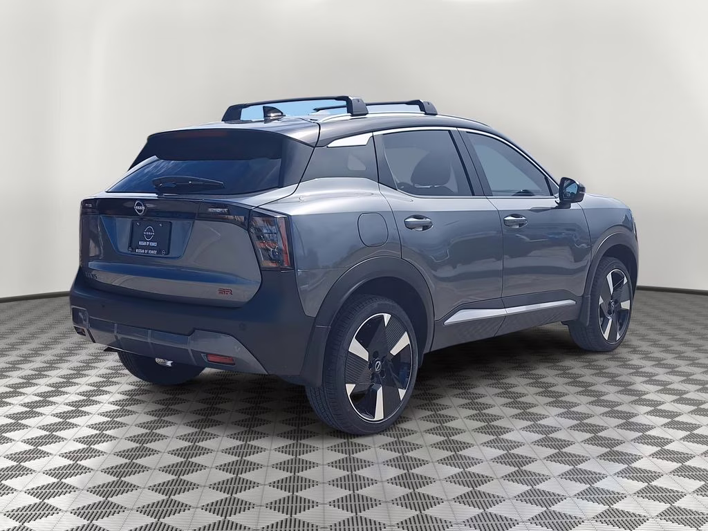 2026 Gun Metallic/Super Black Nissan Kicks SR FWD SUV