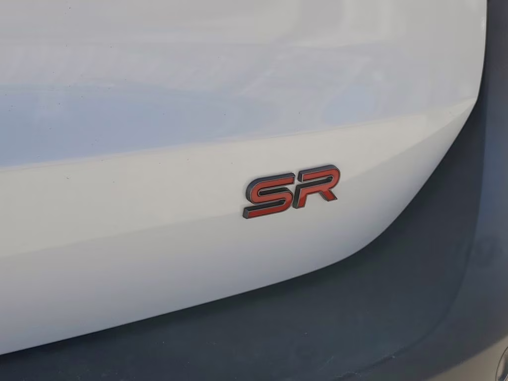 2026 Aspen White/Super Black Nissan Kicks SR FWD SUV