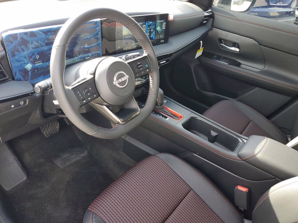 2026 Aspen White/Super Black Nissan Kicks SR FWD SUV