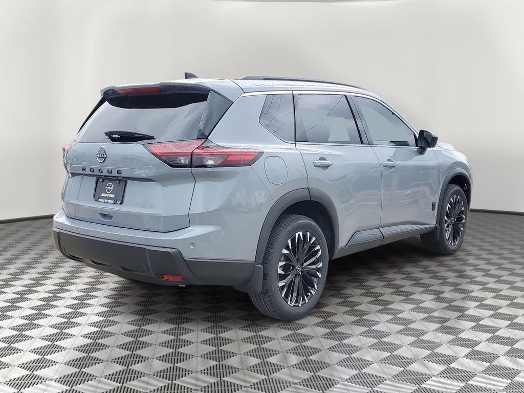 2026 Boulder Gray Pearl Nissan Rogue SV FWD SUV