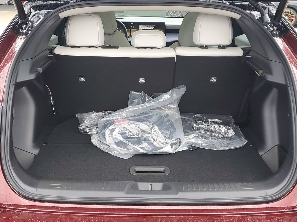 2026 Coulis Red Metallic/Black Nissan LEAF PLATINUM+ FWD SUV