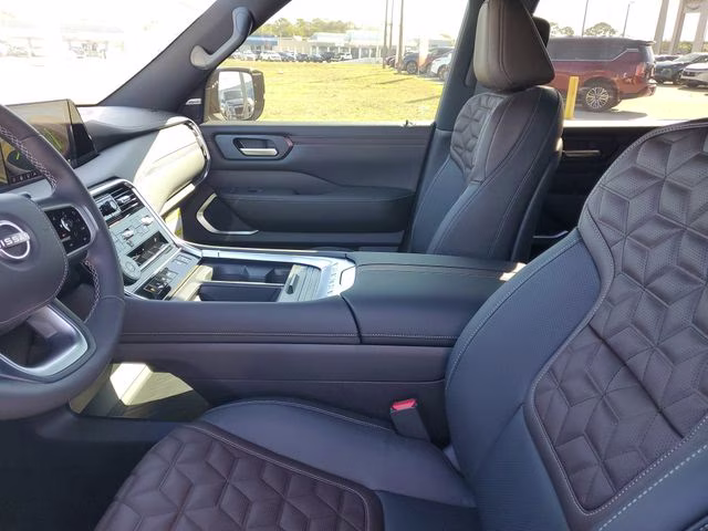 2026 Everest White Pearl/Black Nissan Armada Platinum Reserve 4X4 SUV